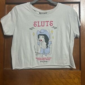 Light blue crop top, cute fit